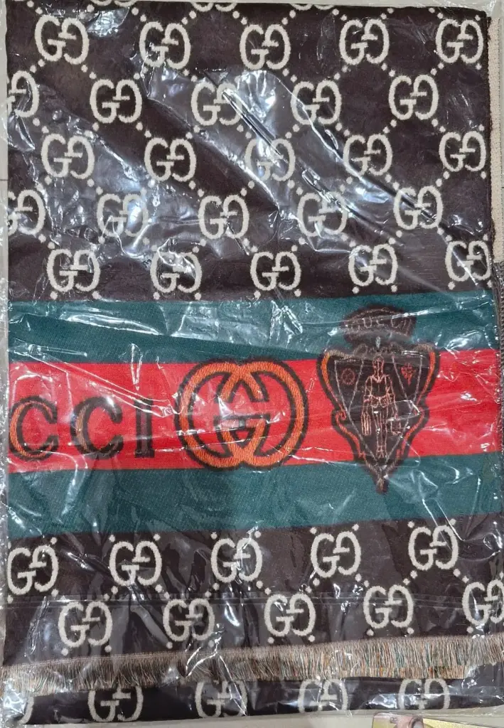 GUCCI SHAWL 