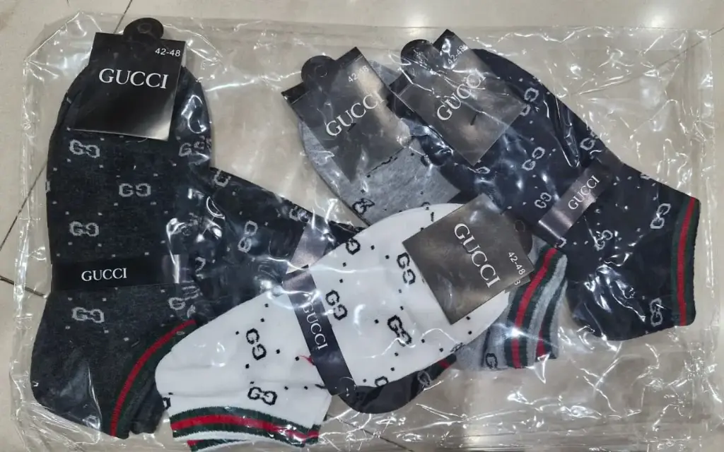 GUCCI SOCKS ( SHORT )